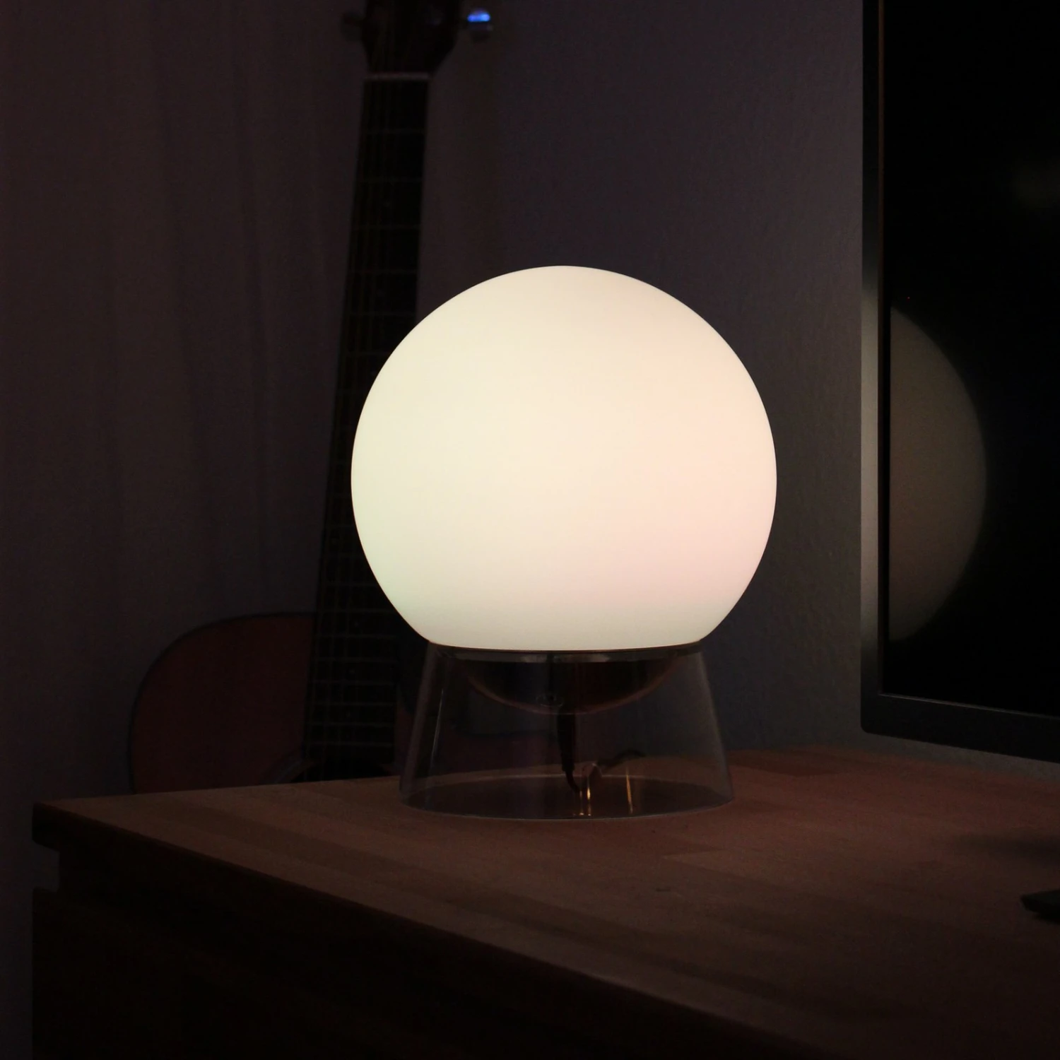 LED-Dekokugel Globe Mit RGBW-Farbwechsel, Weiß 1 LED-Dekokugel Globe Mit RGBW-Farbwechsel, Weiß