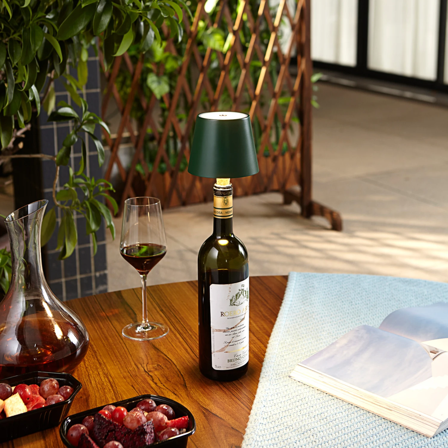 Lindby Linor LED-Weinflaschenlampe Dunkelgrün Akku 1 Lindby Linor LED-Weinflaschenlampe Dunkelgrün Akku