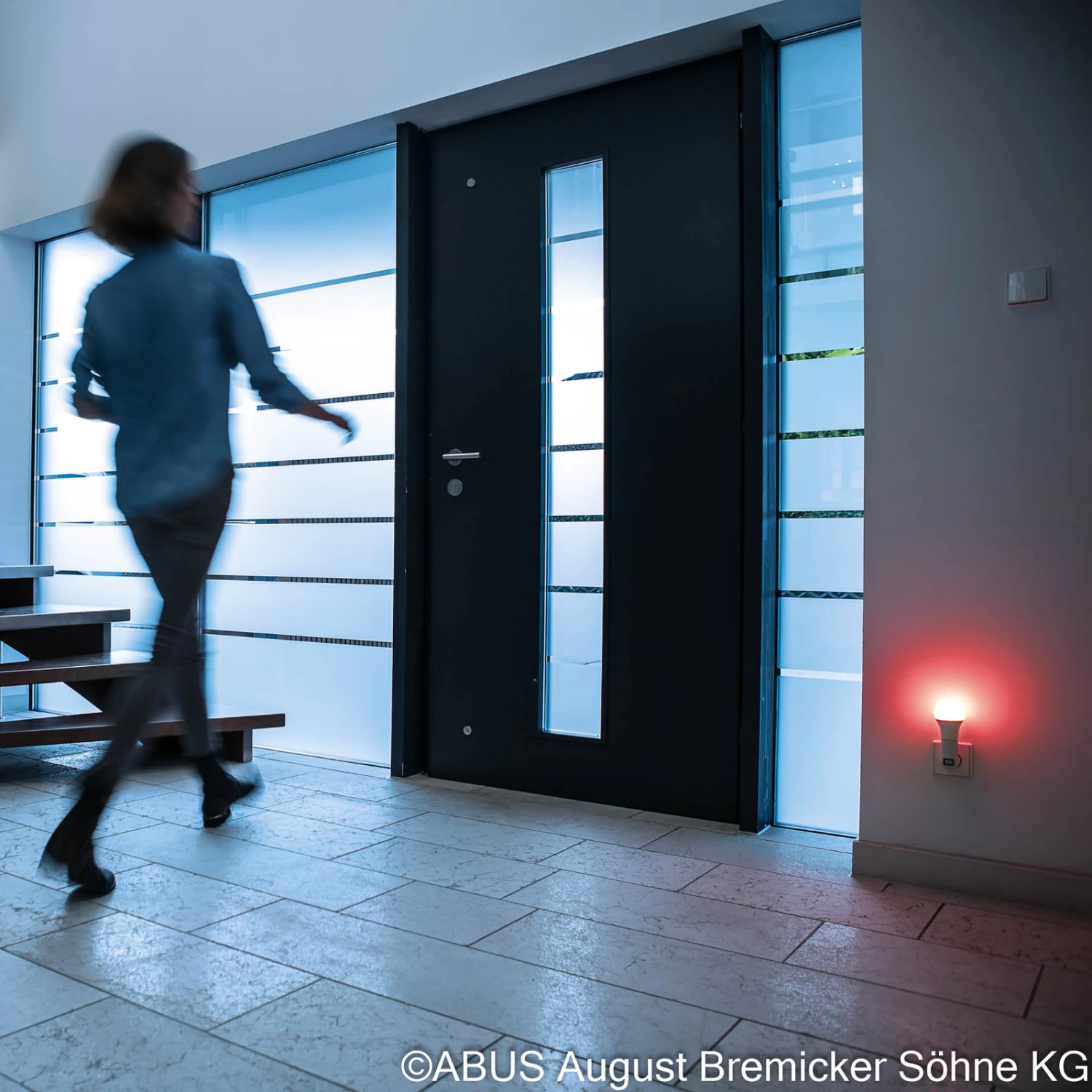 ABUS Z-Wave E27 9,5 W LED-Lampe, RGBW 2 ABUS Z-Wave E27 9,5 W LED-Lampe, RGBW – Bild 2