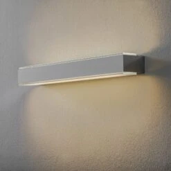 BEGA 78626 LED-Wandleuchte 3.000K 60 Cm Chrom