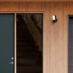 Eve Outdoor Cam, Smarte Flutlichtkamera 12 Eve Outdoor Cam, Smarte Flutlichtkamera -Heimbeleuchtung 2029030 3