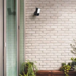 Eve Outdoor Cam, Smarte Flutlichtkamera 13 Eve Outdoor Cam, Smarte Flutlichtkamera -Heimbeleuchtung 2029030 4