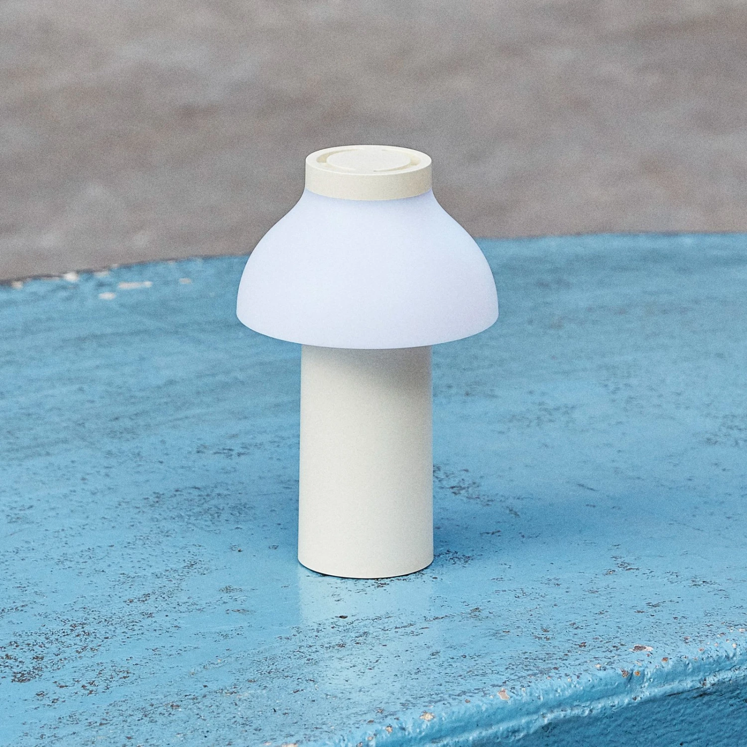 HAY PC Portable LED-Tischleuchte Akku, Cremeweiß 1 HAY PC Portable LED-Tischleuchte Akku, Cremeweiß