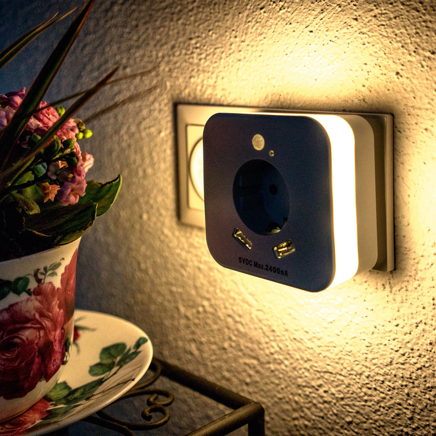 LED-Nachtlicht SLED02 Mit Sensor Und USB-Buchsen 4 LED-Nachtlicht SLED02 Mit Sensor Und USB-Buchsen – Bild 4