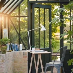 Louis Poulsen NJP Tischlampe Fuß 2.700 K Weiß -Heimbeleuchtung 6090074 6