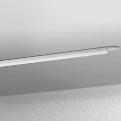 LEDVANCE Batten LED-Unterschranklampe 120cm 3.000K 12 LEDVANCE Batten LED-Unterschranklampe 120cm 3.000K -Heimbeleuchtung 6106116 3
