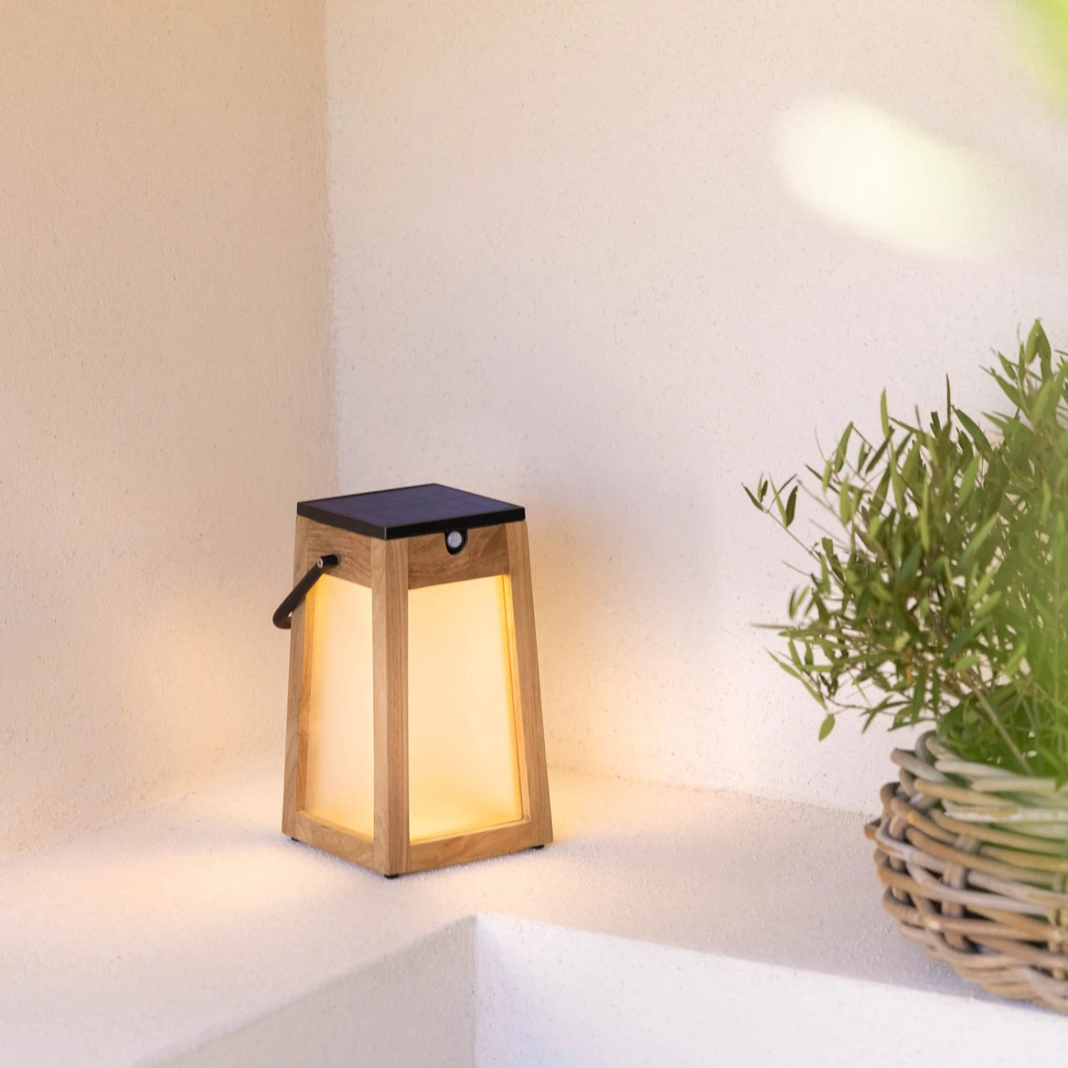 LED-Solarlaterne Tecka Tragbar, Teak 25 Cm 9 LED-Solarlaterne Tecka Tragbar, Teak 25 Cm – Bild 9