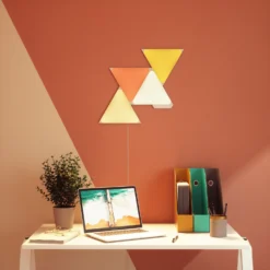 Nanoleaf Shapes Triangles, Starter Set, 4 Panels -Heimbeleuchtung 6730032 3