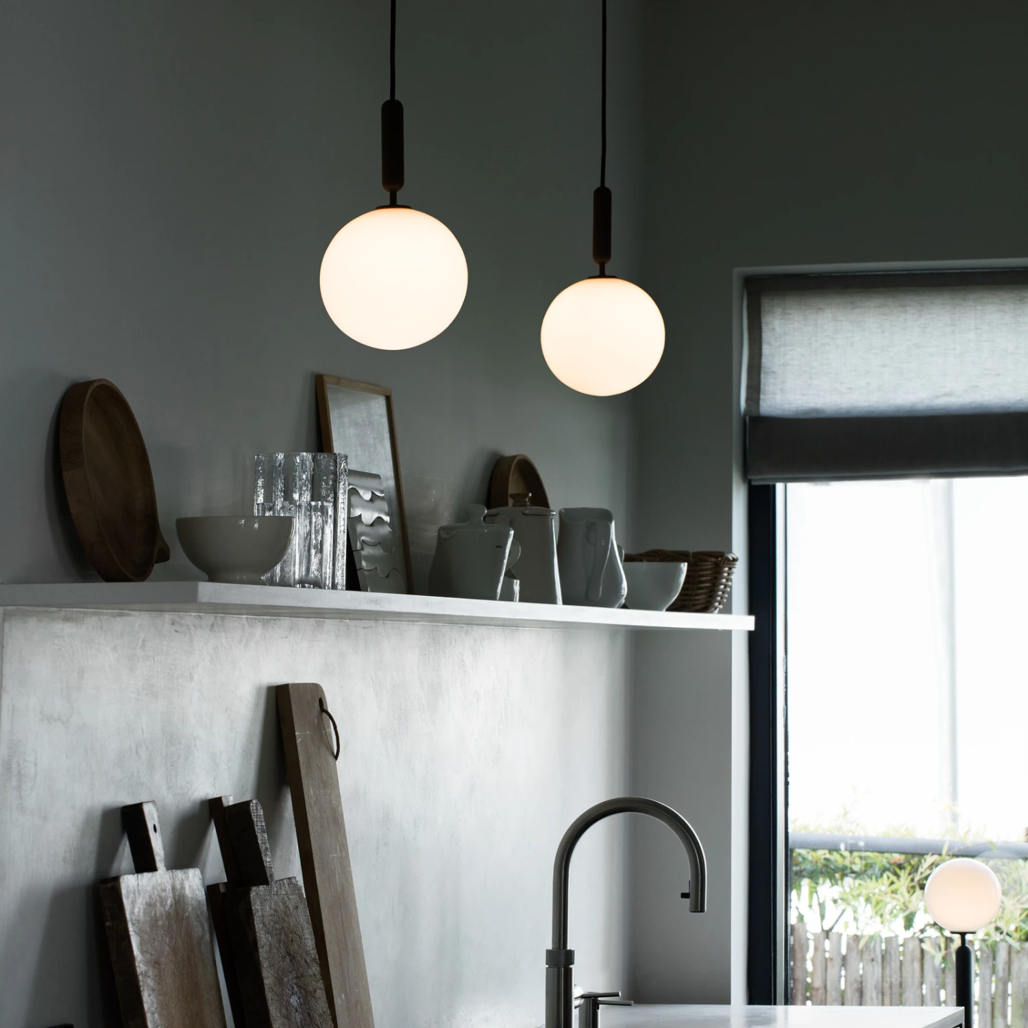 Nuura Miira 1 Large Hängelampe 1fl Grau/weiß 5 Nuura Miira 1 Large Hängelampe 1fl Grau/weiß – Bild 5