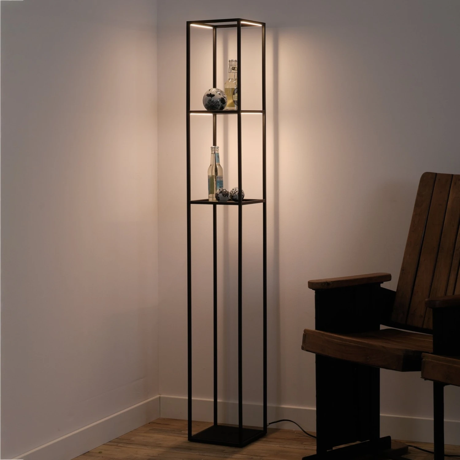 Paul Neuhaus Contura LED-Stehleuchte In Schwarz 1 Paul Neuhaus Contura LED-Stehleuchte In Schwarz