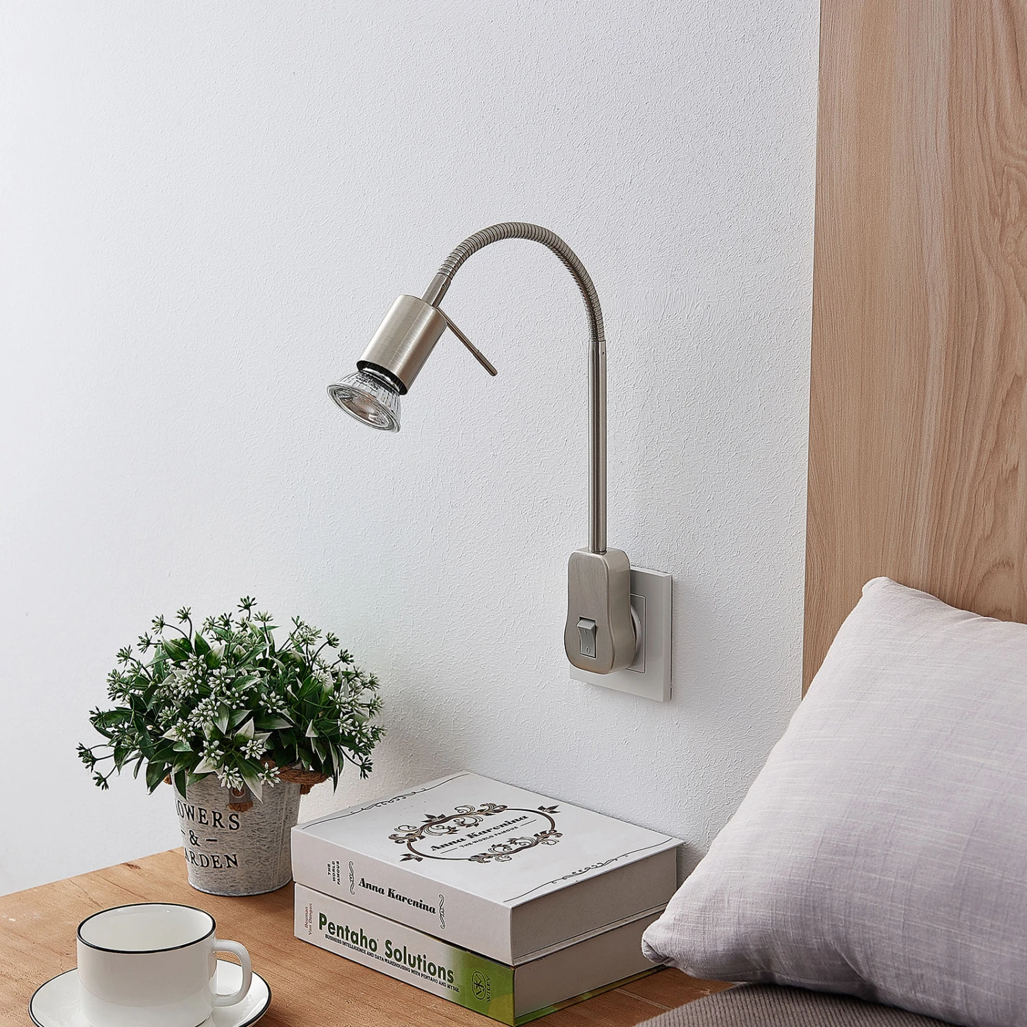 Lindby Ahoja Steckdosenleuchte, Flexarm, Schalter 5 Lindby Ahoja Steckdosenleuchte, Flexarm, Schalter – Bild 5