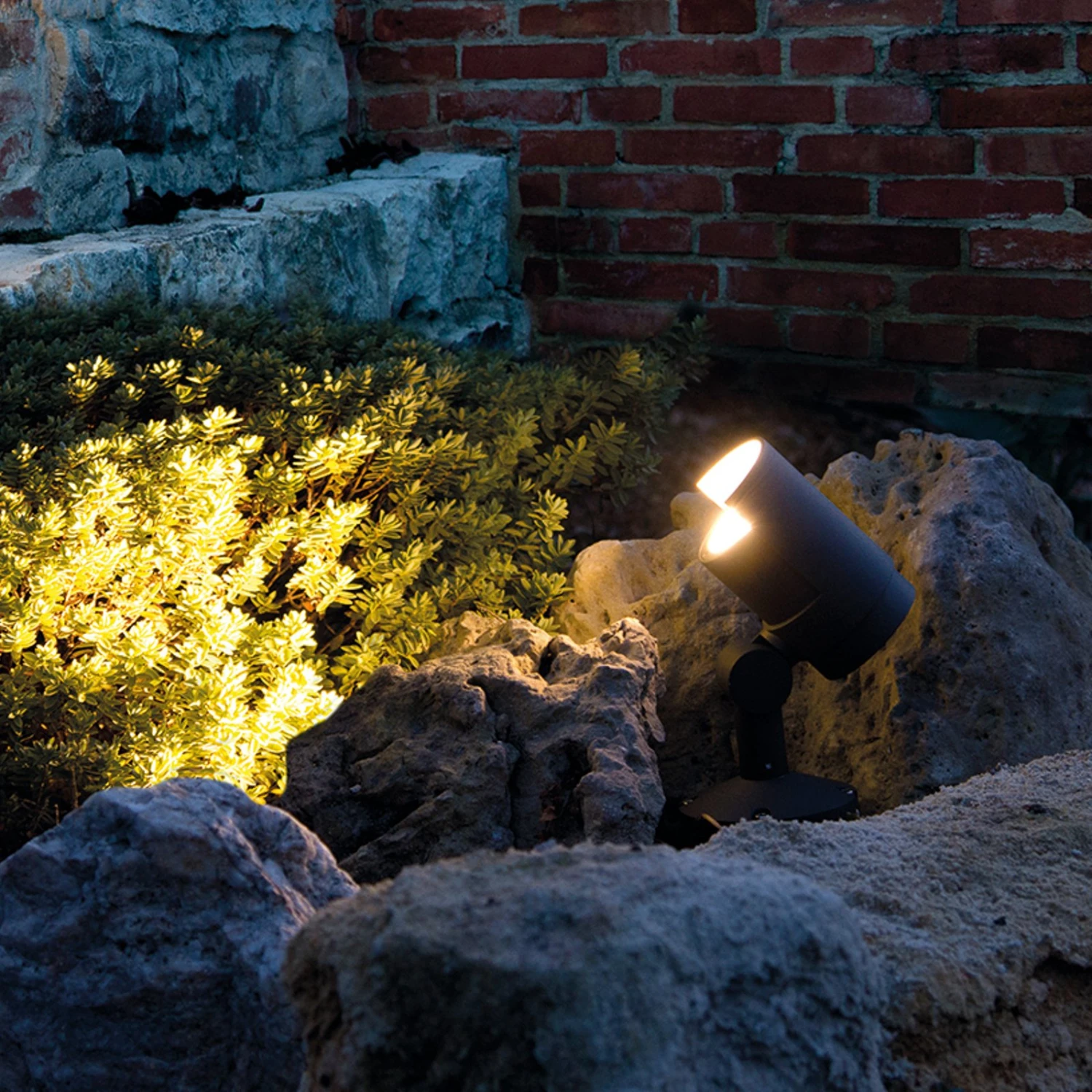 RZB HB 109 LED-Anbaustrahler IP65 10 W 830 47° 3 RZB HB 109 LED-Anbaustrahler IP65 10 W 830 47° – Bild 3