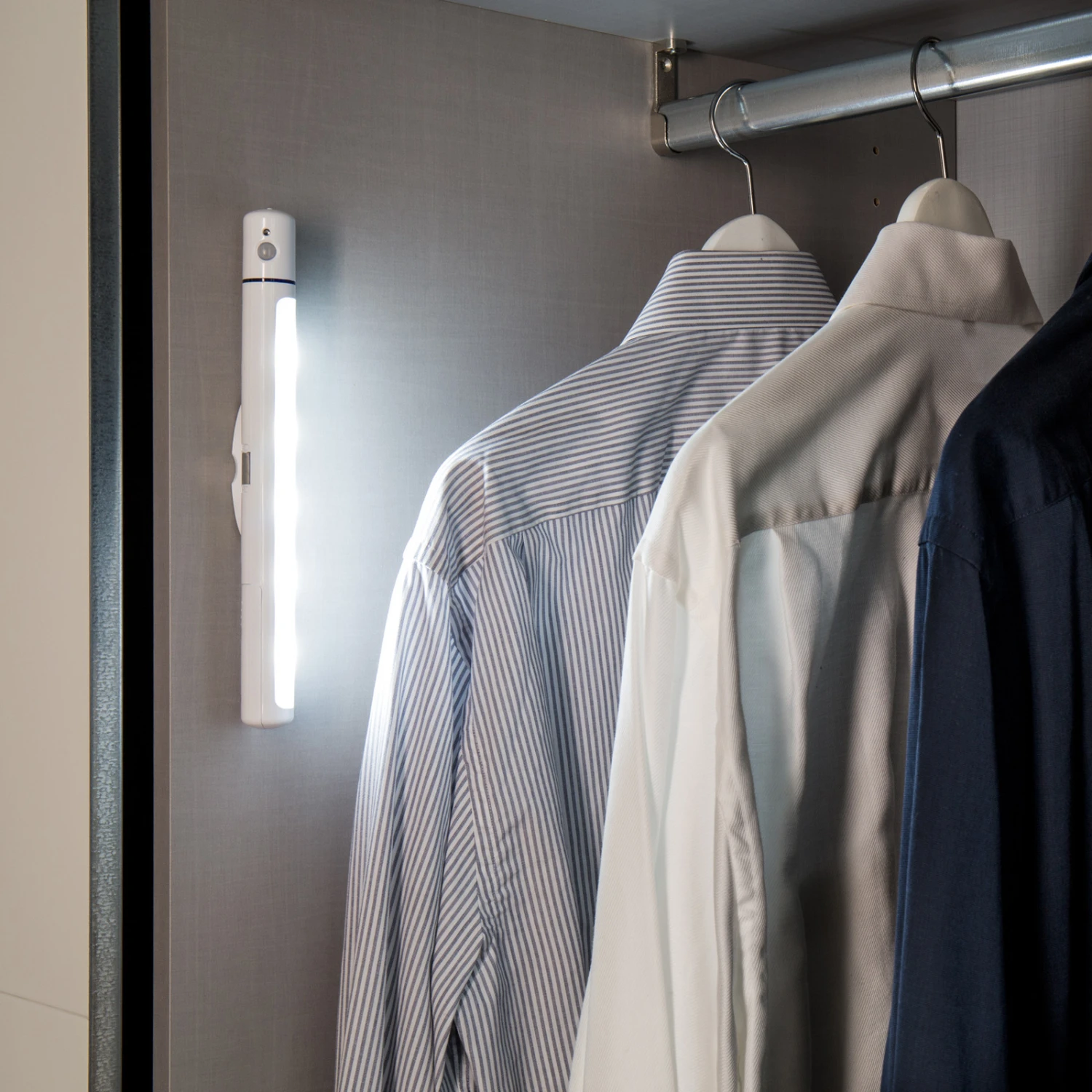 Lightstick Unterschrankleuchte Mit Batteriebetrieb 6 Lightstick Unterschrankleuchte Mit Batteriebetrieb – Bild 6