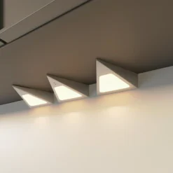 Prios Odia LED-Unterbauleuchte, Edelstahl, 3-fl.